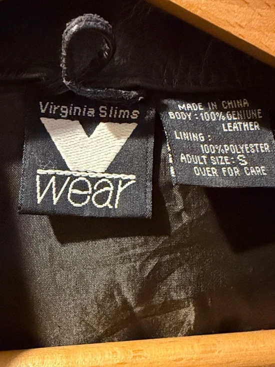 Classic Black Leather Button-Front Jacket - Picture 4 of 7